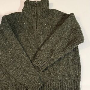 Aran Woollen Mills 100% Pure New Wool Donegal Half-Zip Sweater in Green